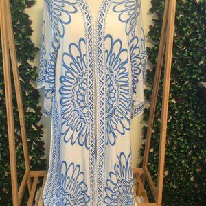 Free Market by Flying Tomato Blue and White Robe